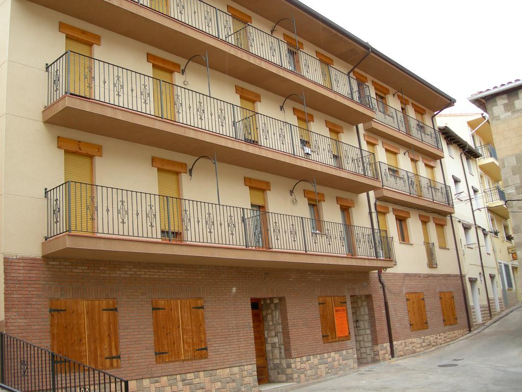 Apartamentos Turisticos Rosario Camarena de la Sierra Esterno foto