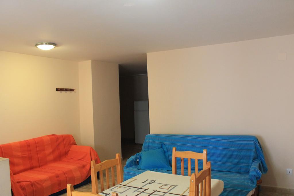 Apartamentos Turisticos Rosario Camarena de la Sierra Camera foto